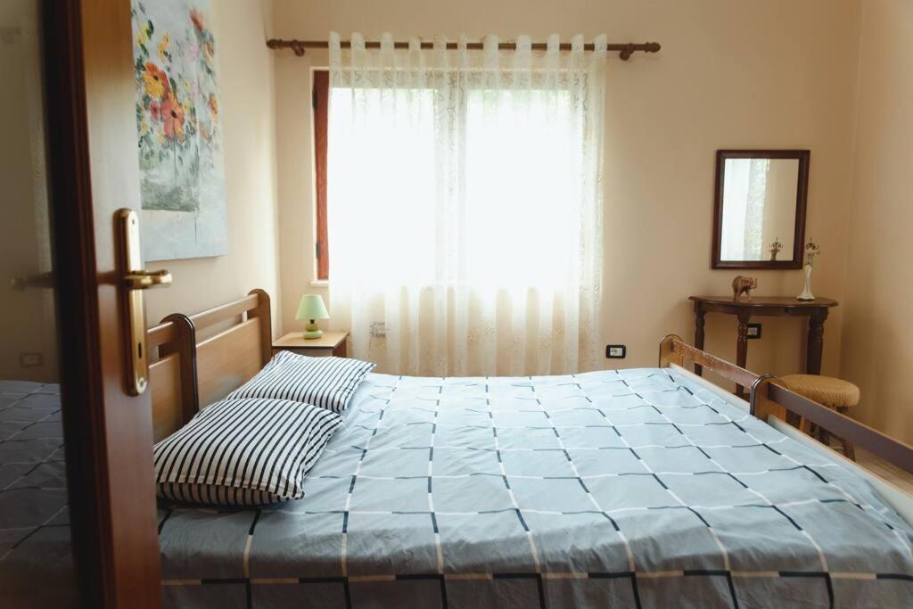 Rare Durres Apartment With Private Parking & Garden Luaran gambar